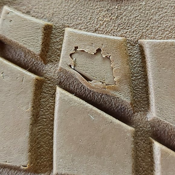 BearPaw Women's Elle Short Hickory Water Resistant Winter Boots - Picture 8 of 11